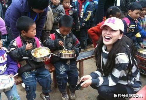 娱乐明星吃瓜解说文案,明星吃瓜大作战，幕后故事一网打尽！